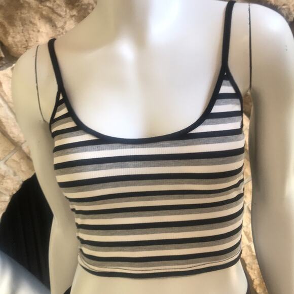 SHEIN Black Gray Cropped Tank Top Women's Size Medium - Picture 5 of 6